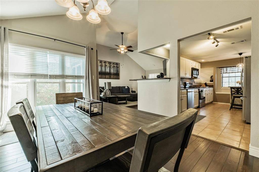 2939 Hunters Point Lane, Carrollton, TX 75007