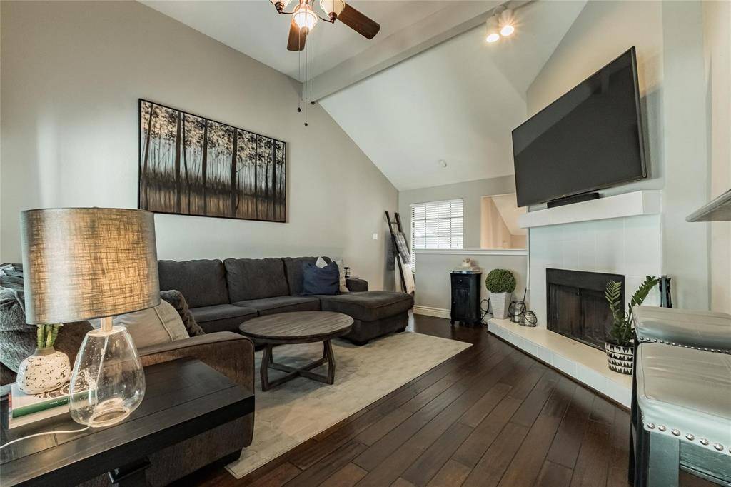 2939 Hunters Point Lane, Carrollton, TX 75007