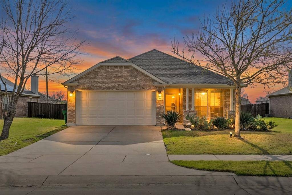 116 Bison Meadow Drive, Waxahachie, TX 75165