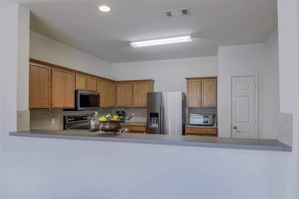 116 Bison Meadow Drive, Waxahachie, TX 75165