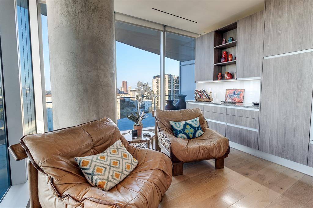 3130 N Harwood Street #1604, Dallas, TX 75201