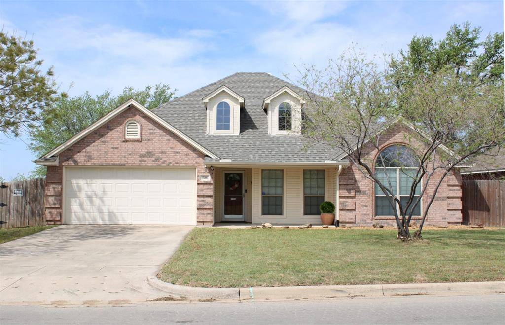 1801 Roadrunner Drive, Weatherford, TX 76088