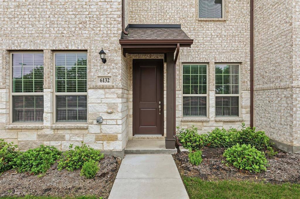 6132 Bursey Road, Watauga, TX 76148