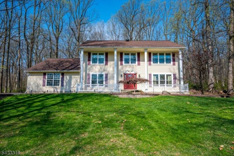 9 Stirrup Way, Franklin Twp., NJ 08540