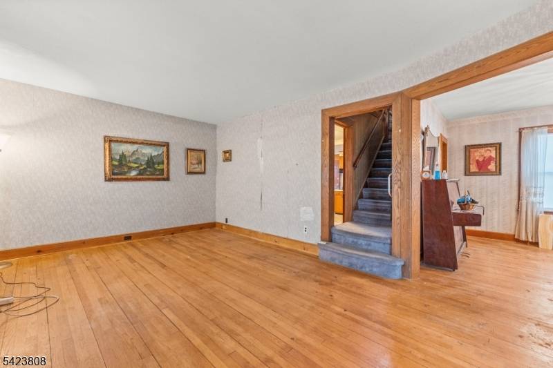 101 Reid Ave, Passaic City, NJ 07055