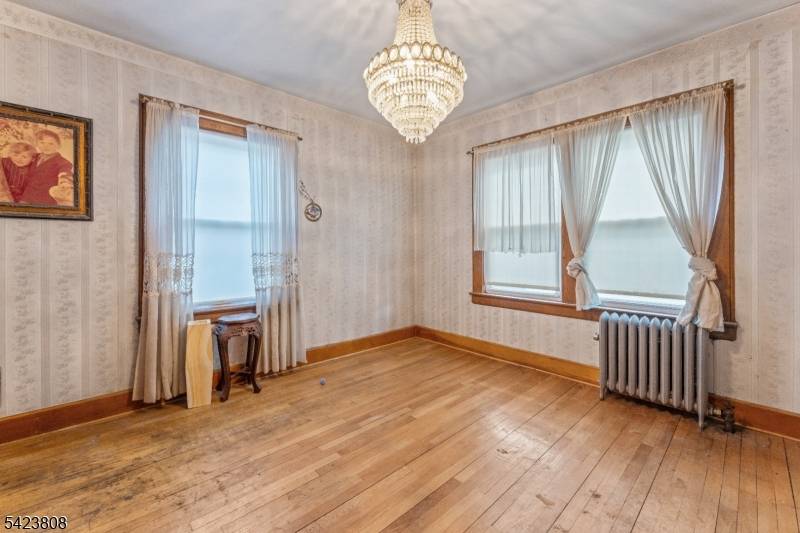 101 Reid Ave, Passaic City, NJ 07055