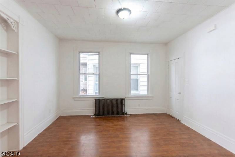 76 N 4Th St, Paterson City, NJ 07522