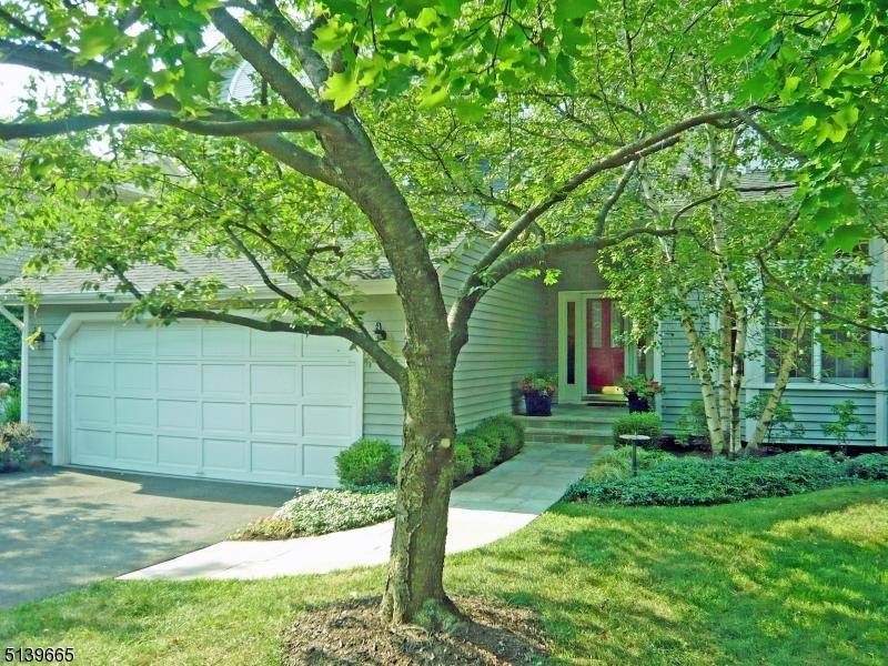 148 Smoke Rise Rd, Bedminster Twp., NJ 07921