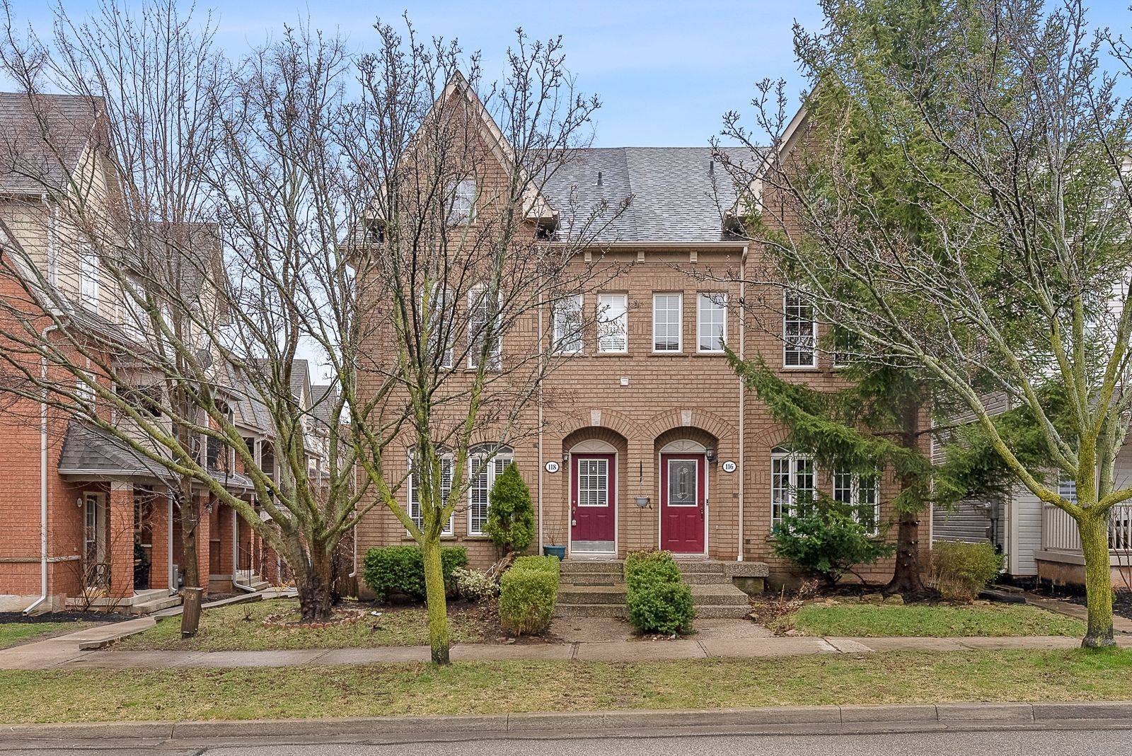 118 Gatwick DR, Oakville, ON L6H 6V3