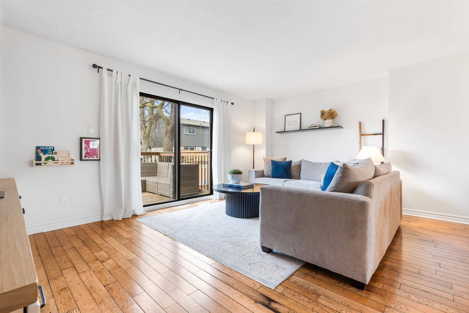 1516 Sixth Line #48, Oakville, ON L6H 2P2