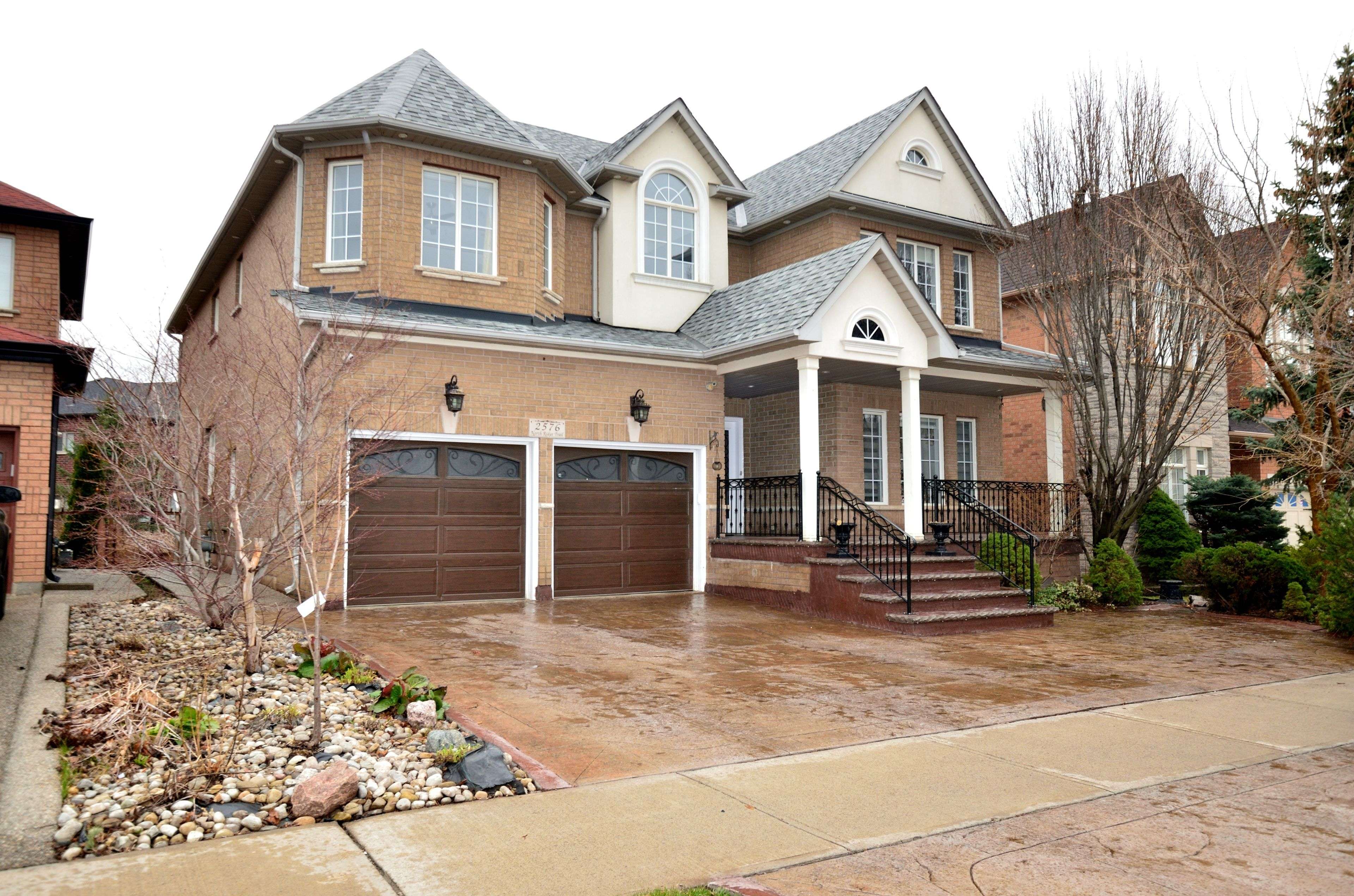 2576 North Ridge TRL, Oakville, ON L6H 7L5