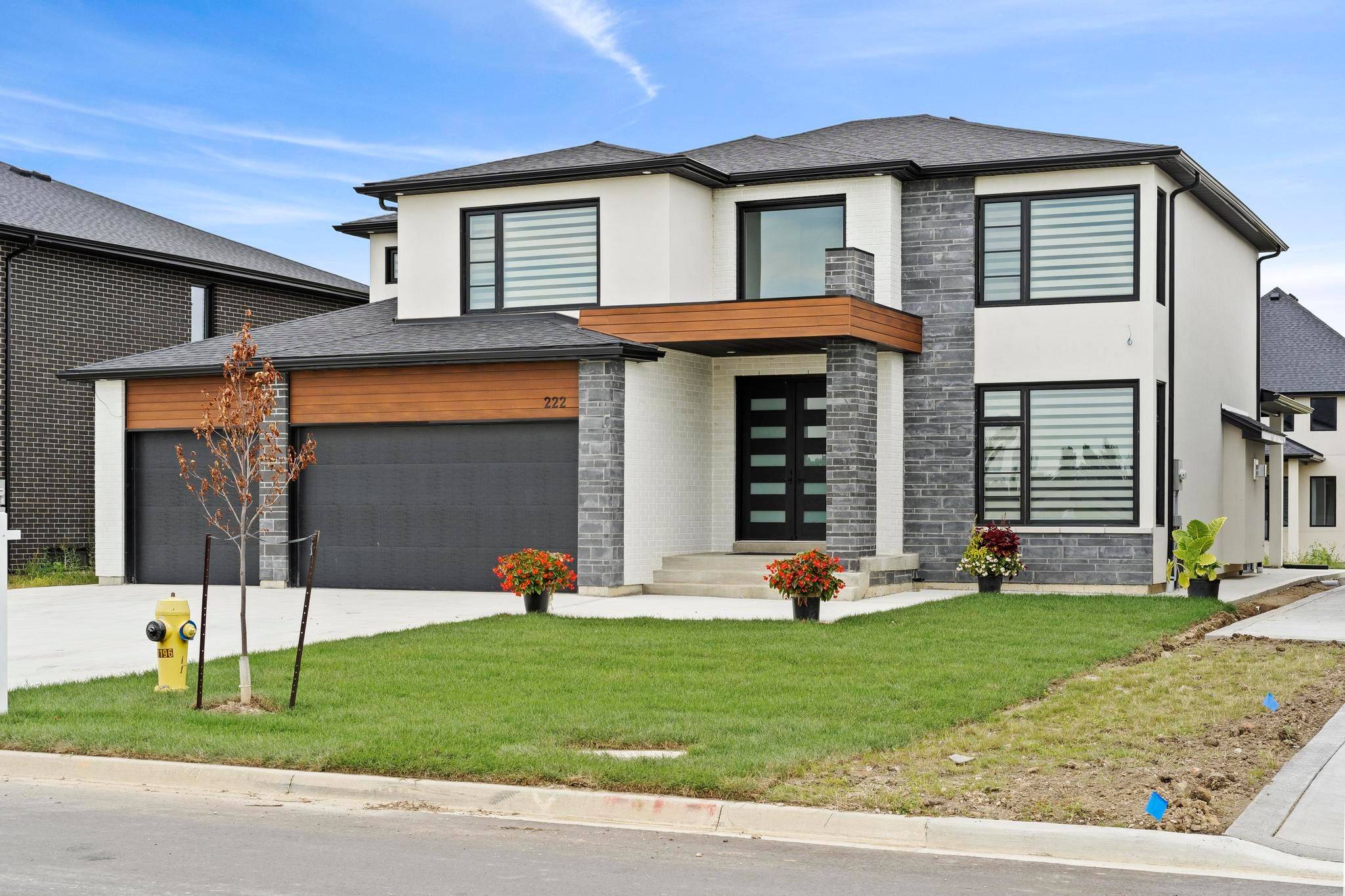 222 Cowan CT, Amherstburg, ON N9V 0G9