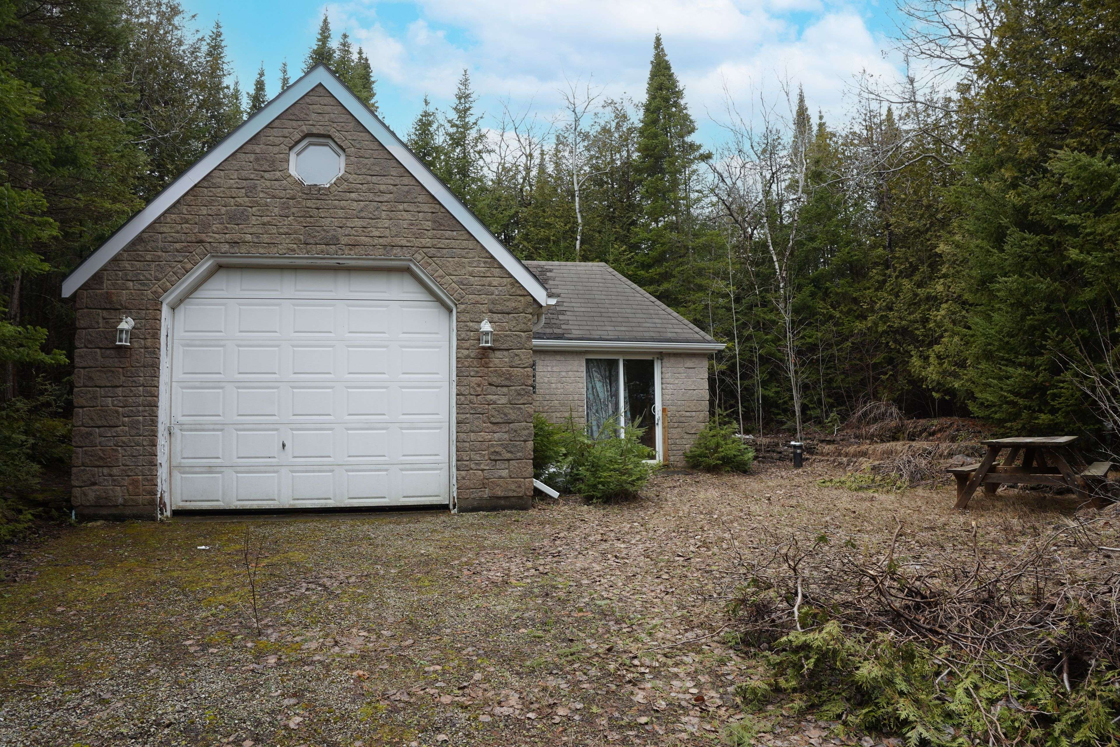 187 Isthmus Bay RD, Northern Bruce Peninsula, ON N0H 1W0