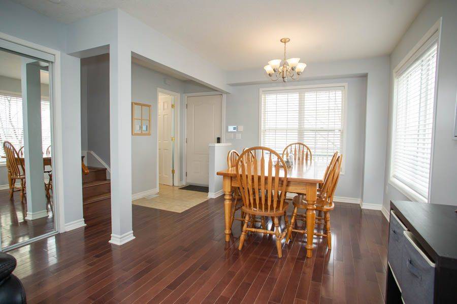 47 Stowe TER, Brantford, ON N3T 6P2