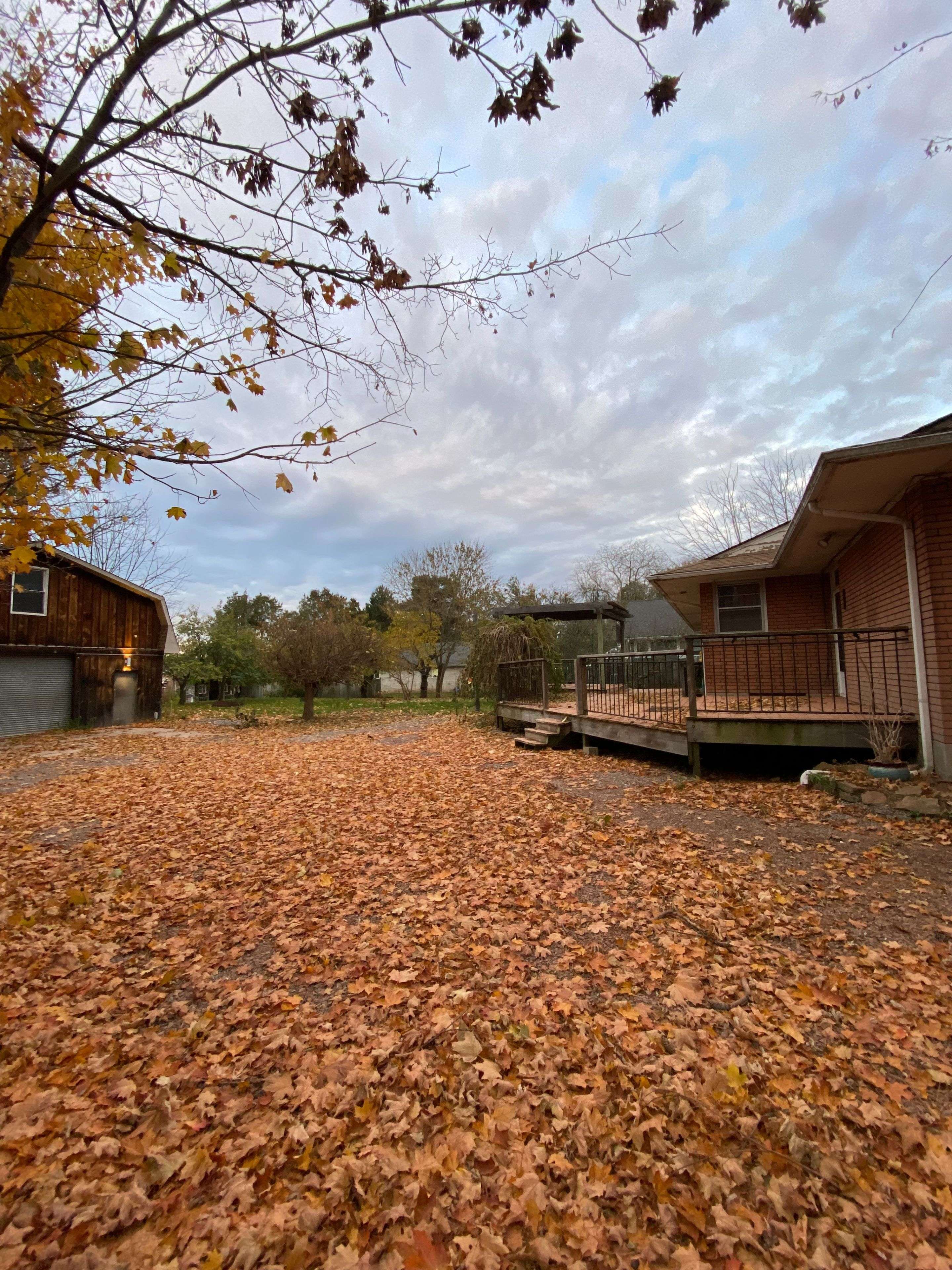 260 Main ST W, Grimsby, ON L3M 1S4