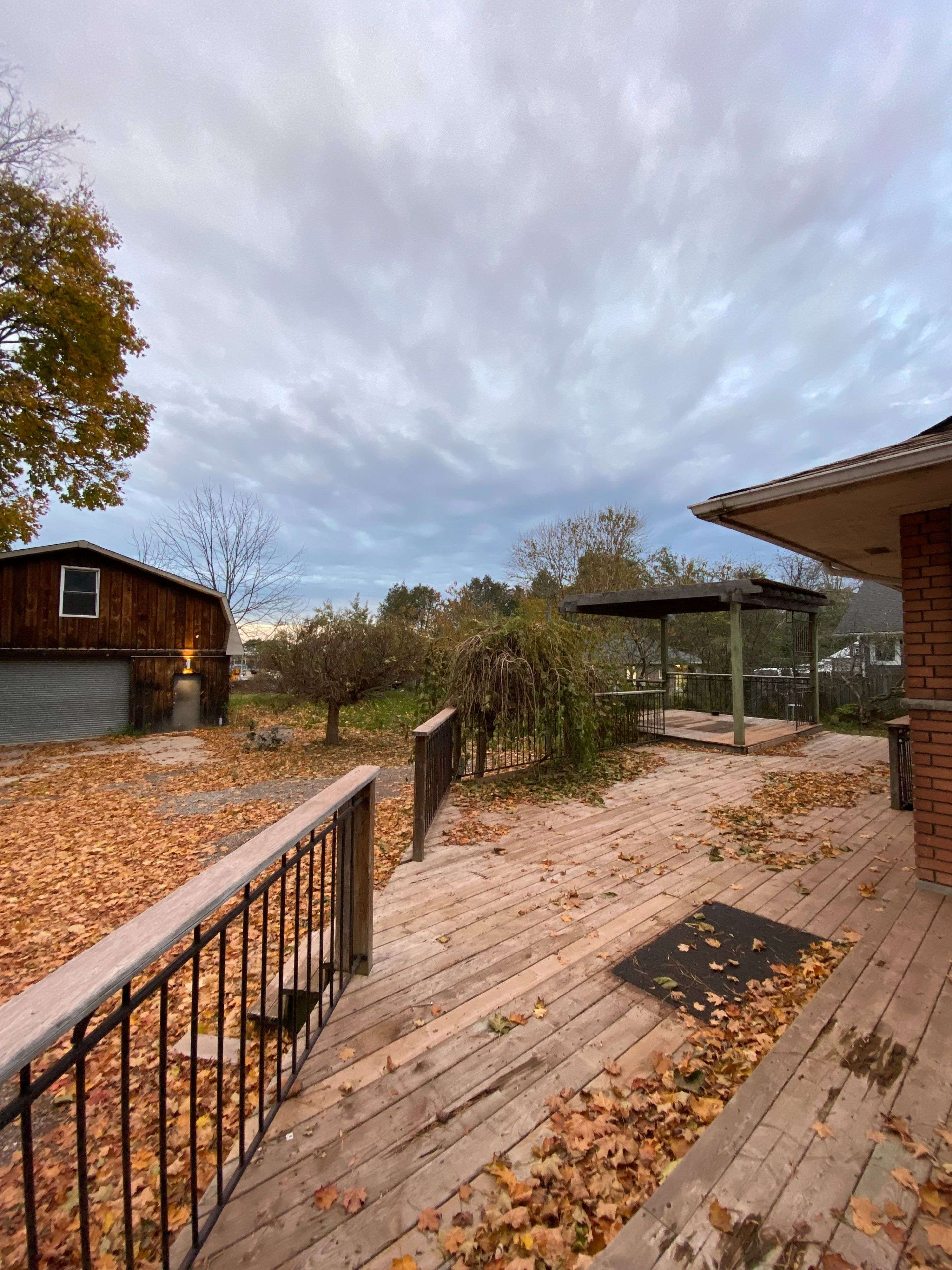 260 Main ST W, Grimsby, ON L3M 1S4