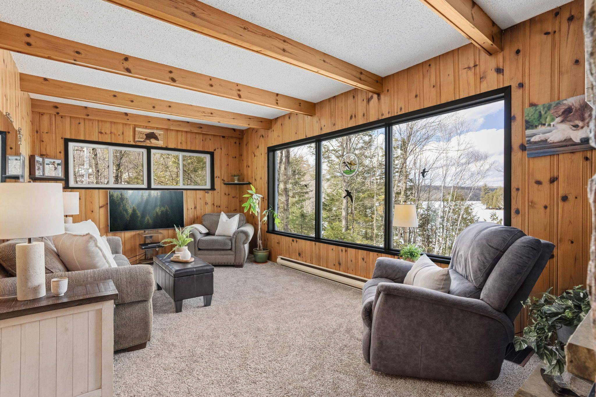 527 Harp Lake RD, Huntsville, ON P1H 2J6