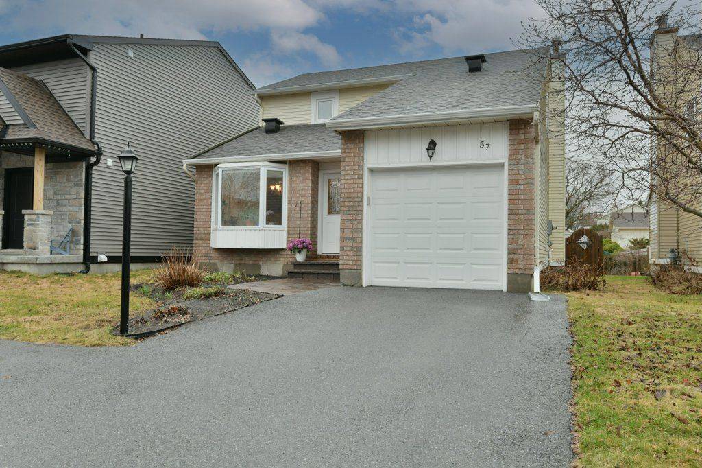 57 Chester CRES, Barrhaven, ON K2J 2J6