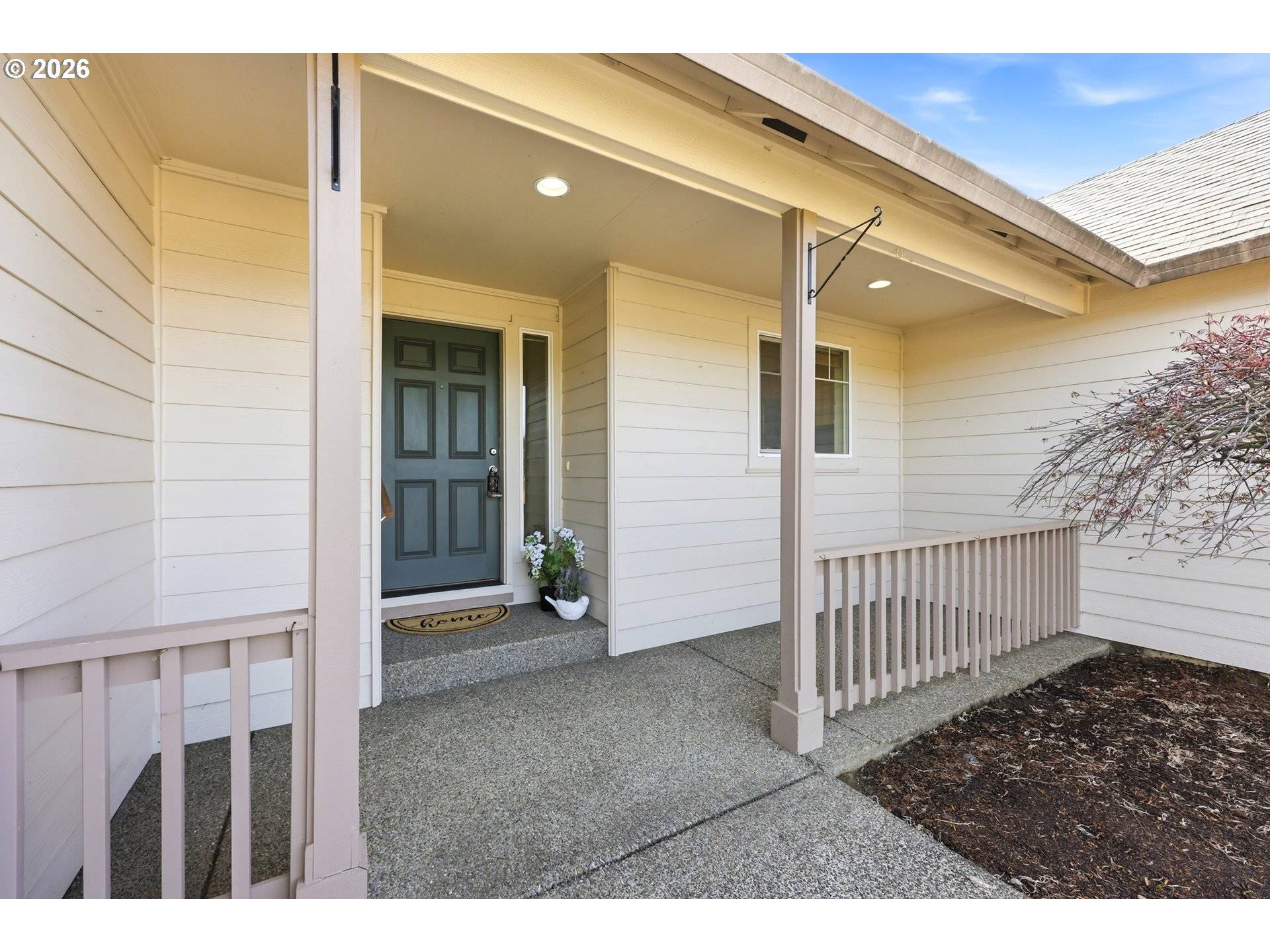 922 NE TRAVIS DR, Silverton, OR 97381