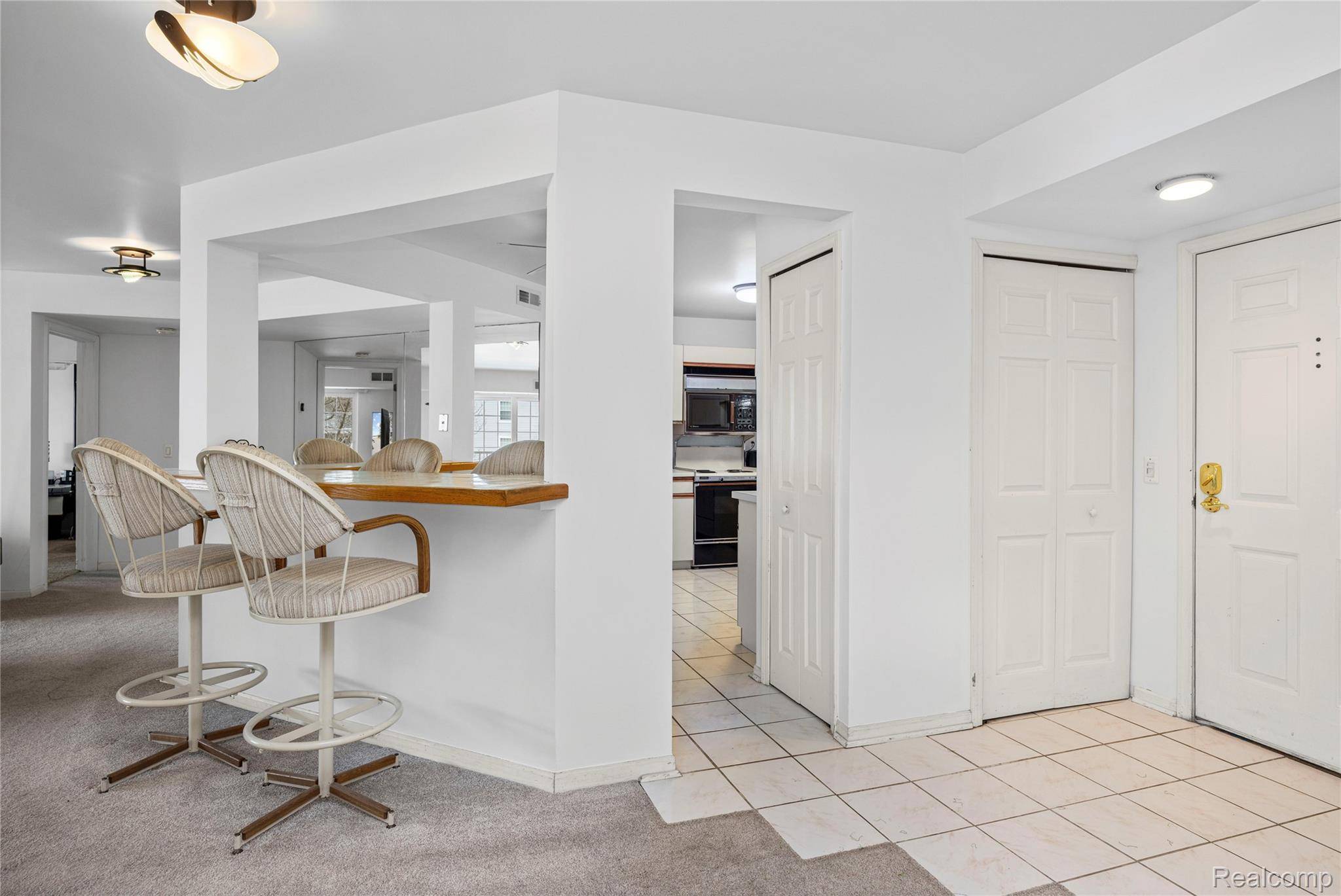 3565 Port Cove DR #69, Waterford Charter Township, MI 48328