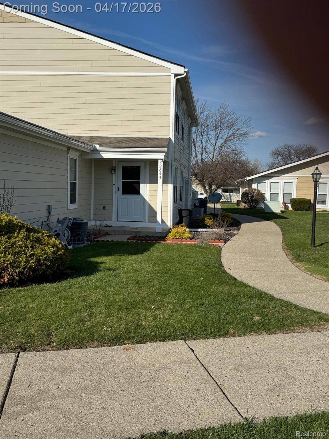 39845 Village Wood LN #379, Novi, MI 48375