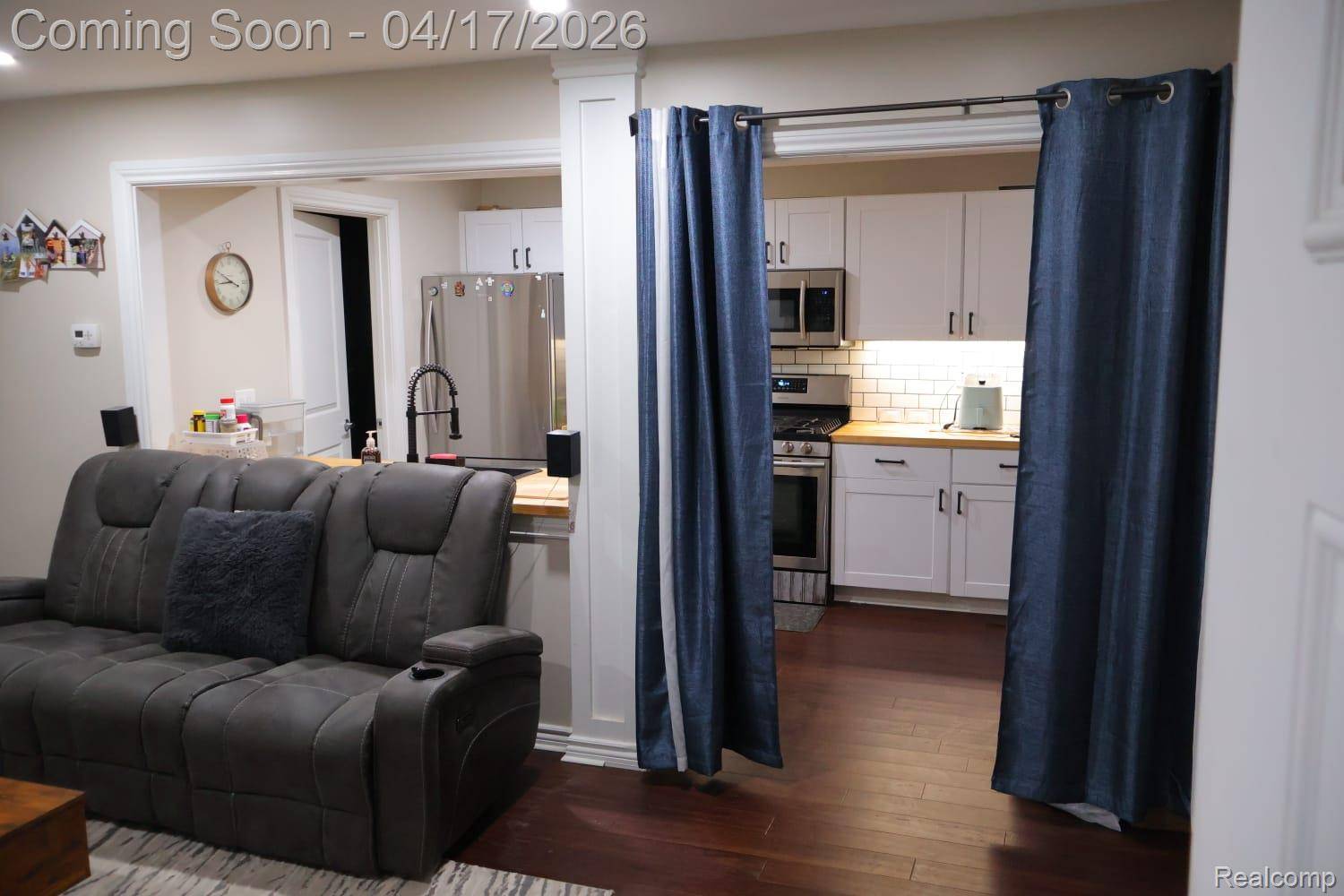 39845 Village Wood LN #379, Novi, MI 48375