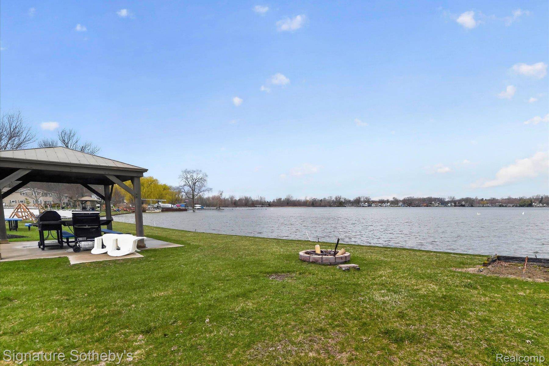 1155 S Lake DR #71, Novi, MI 48377