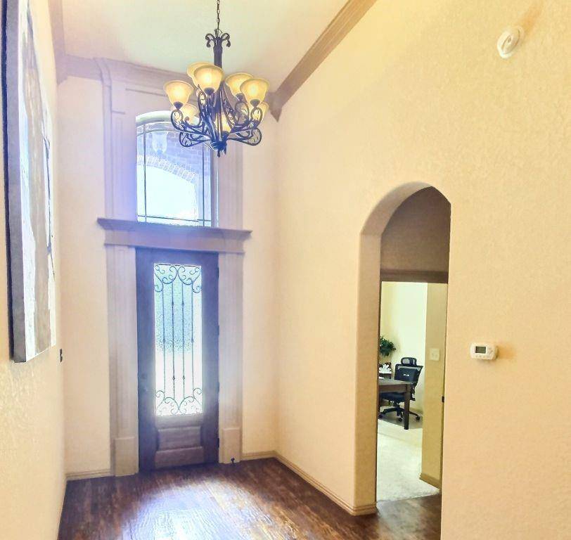 6725 S Fork Drive, North Richland Hills, TX 76182