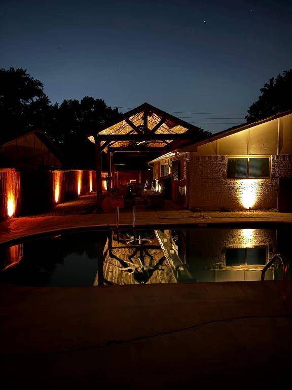 1029 Cross Bend Road, Plano, TX 75023