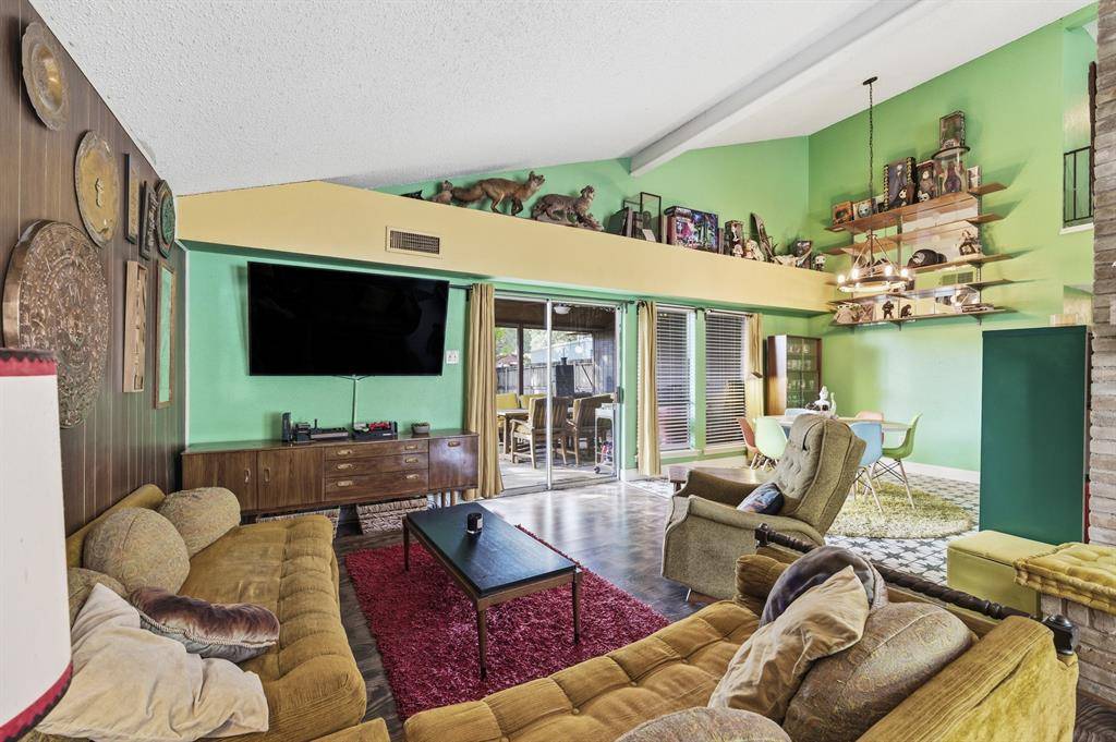 3206 Brook Glen Drive, Garland, TX 75044