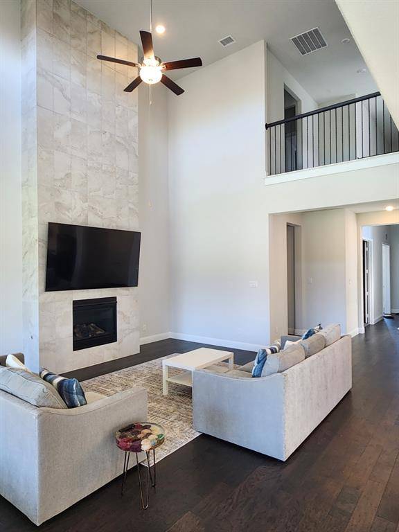 1412 Kurelek Drive, Little Elm, TX 75068