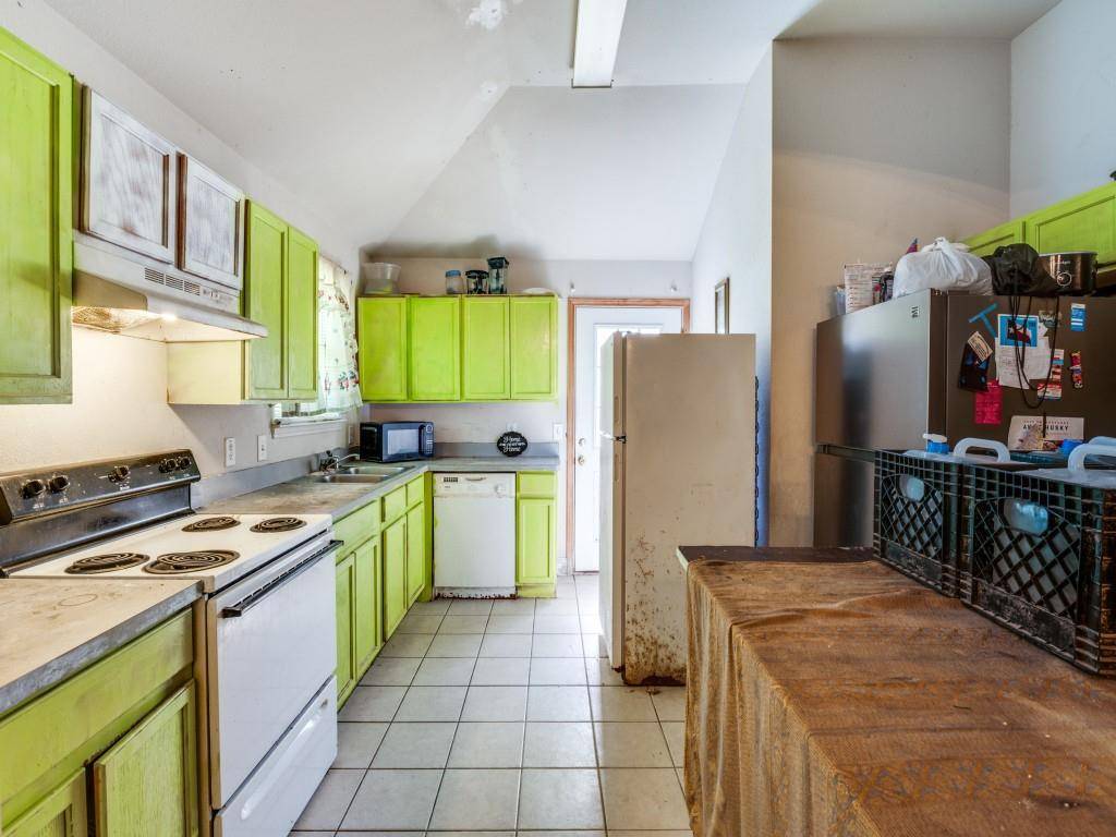 1315 Caldwell Avenue, Dallas, TX 75223