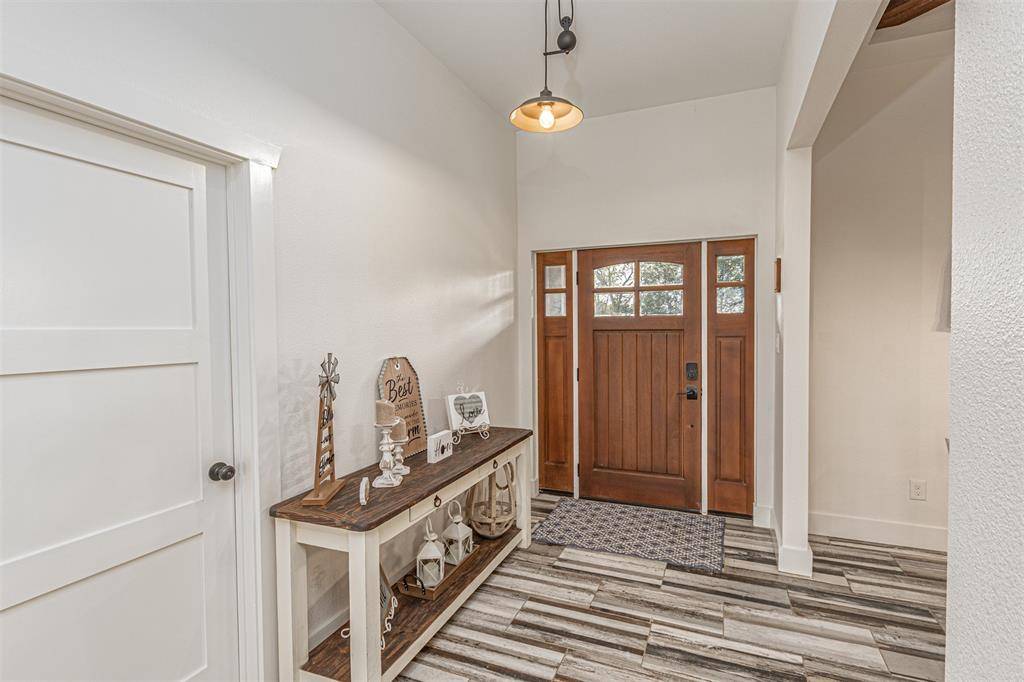 4886 County Road 1037, Celeste, TX 75423