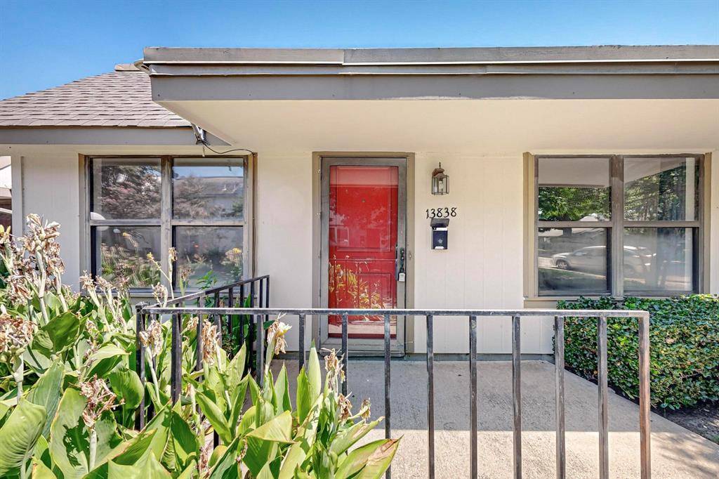 13838 Methuen Green Street, Dallas, TX 75240