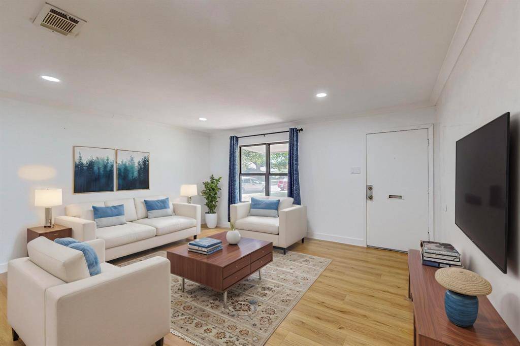 13838 Methuen Green Street, Dallas, TX 75240