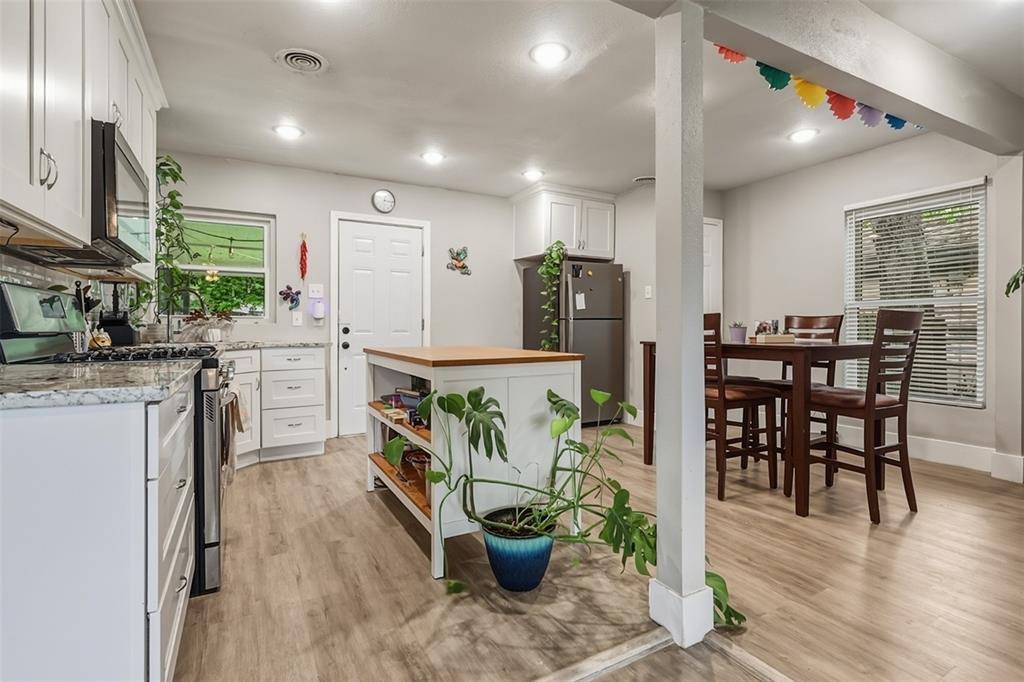 1918 Melbourne Avenue, Dallas, TX 75224