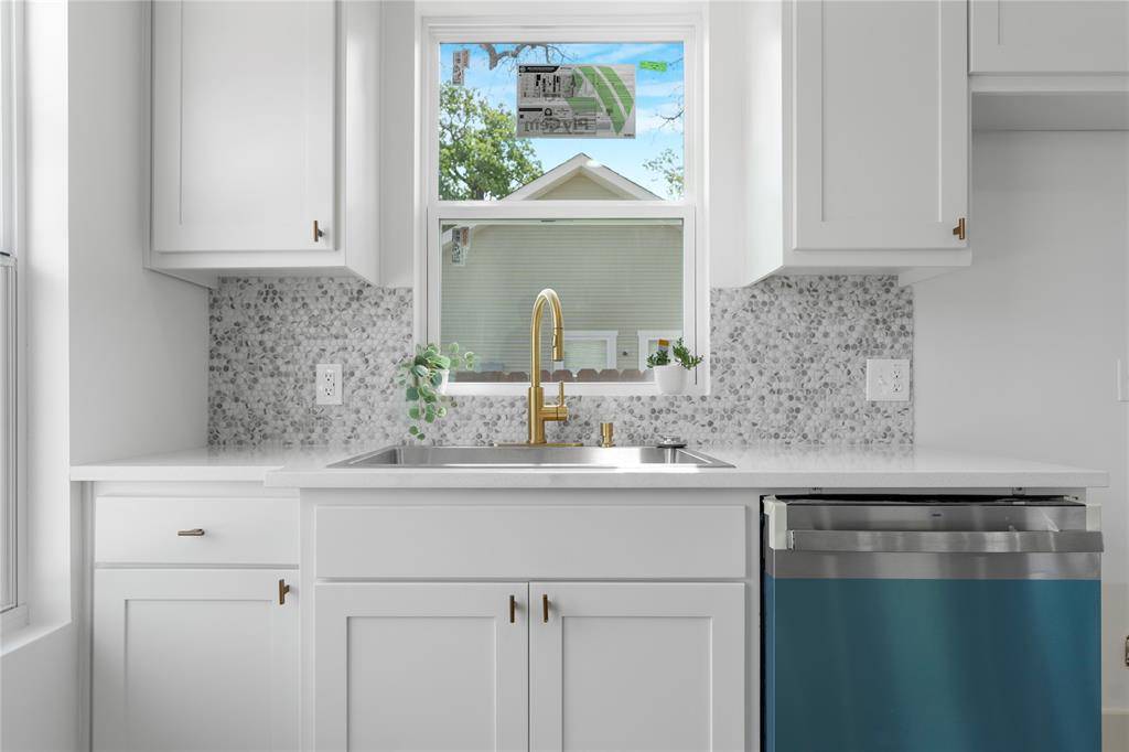 3313 Meadow Street, Dallas, TX 75215