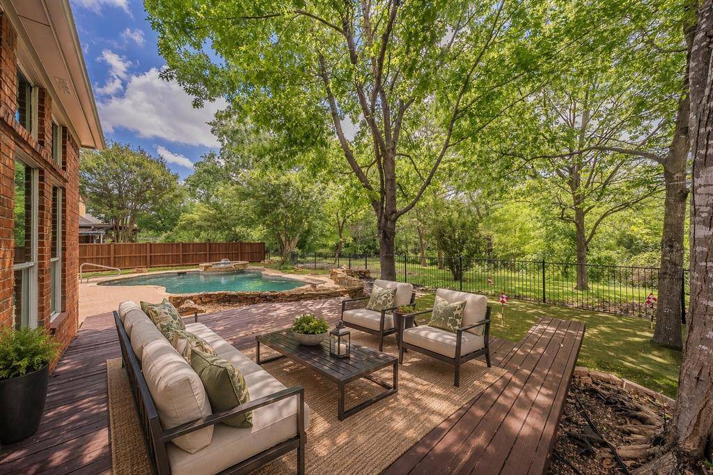 18512 Highland Creek Lane, Dallas, TX 75252