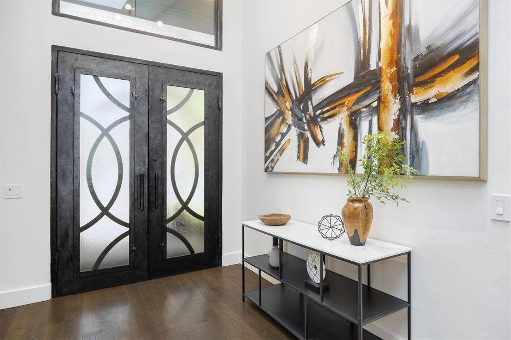 5814 Flintshire Lane, Dallas, TX 75252