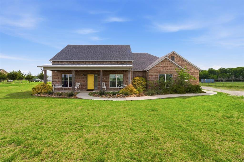 4299 County Road 1098, Celeste, TX 75423