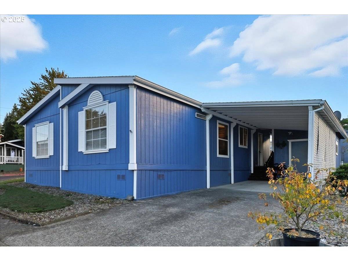 8300 NE QUATAMA ST #104, Hillsboro, OR 97006