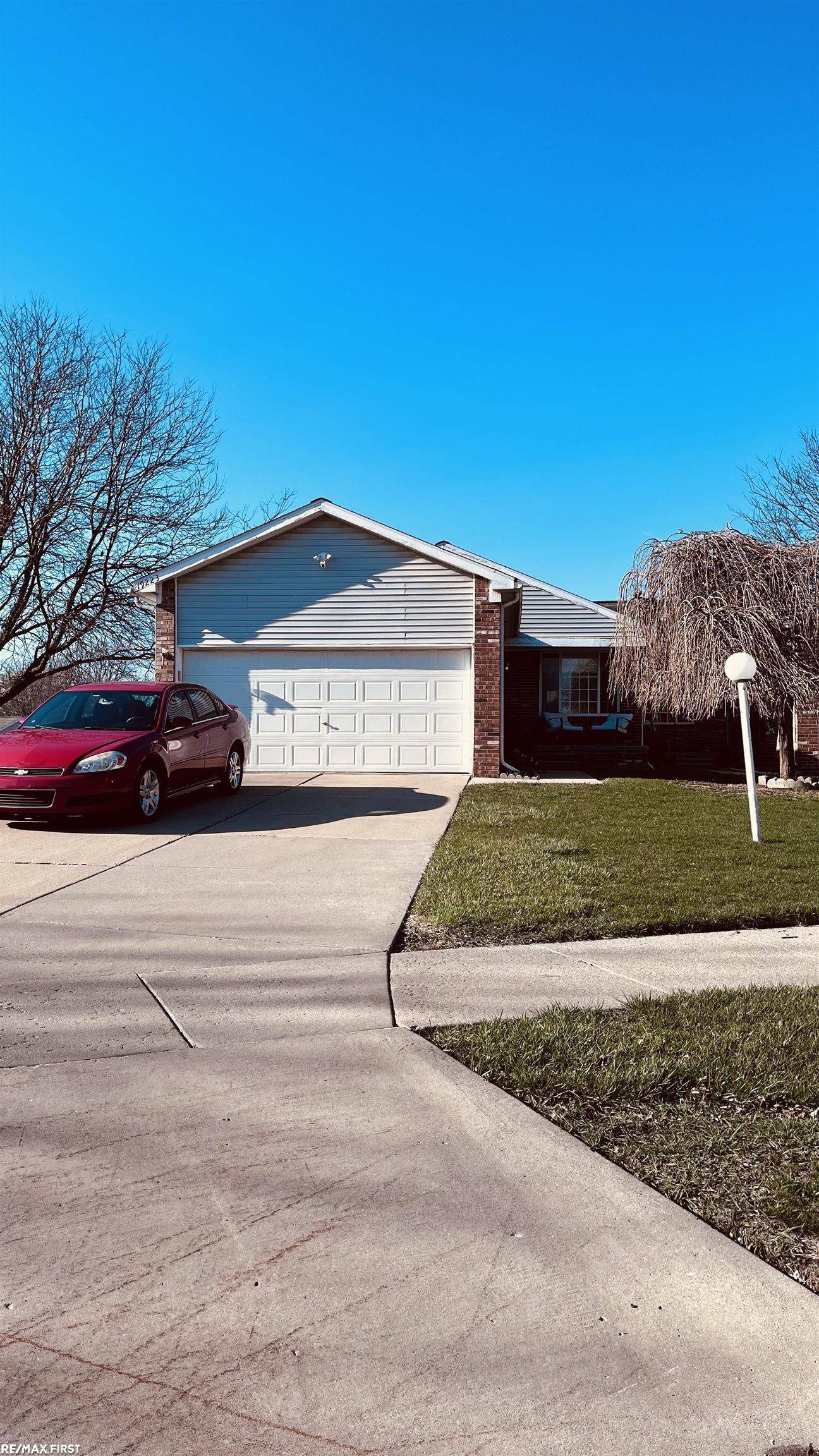 19223 Waldorf ST, Roseville, MI 48066