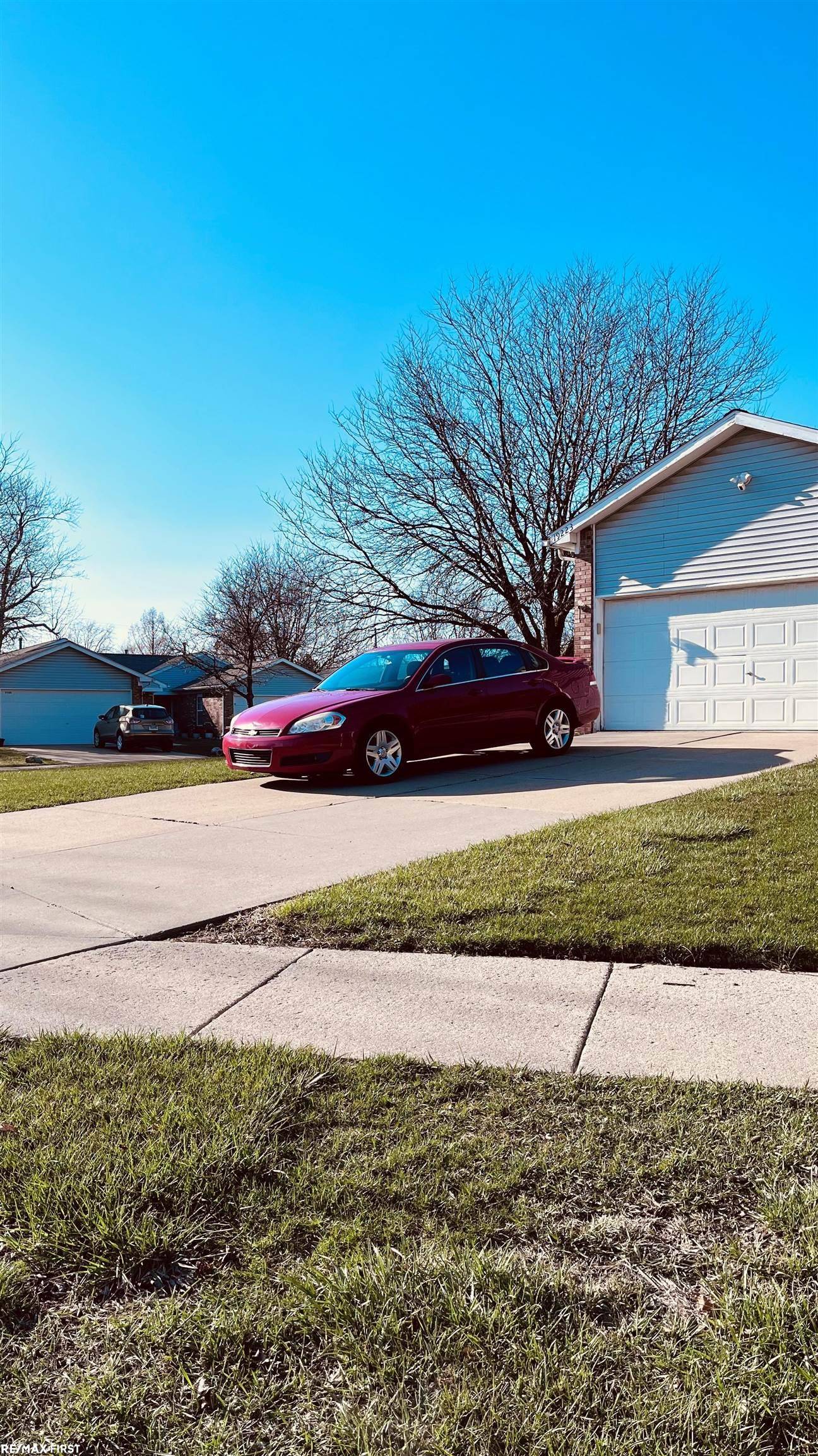 19223 Waldorf ST, Roseville, MI 48066