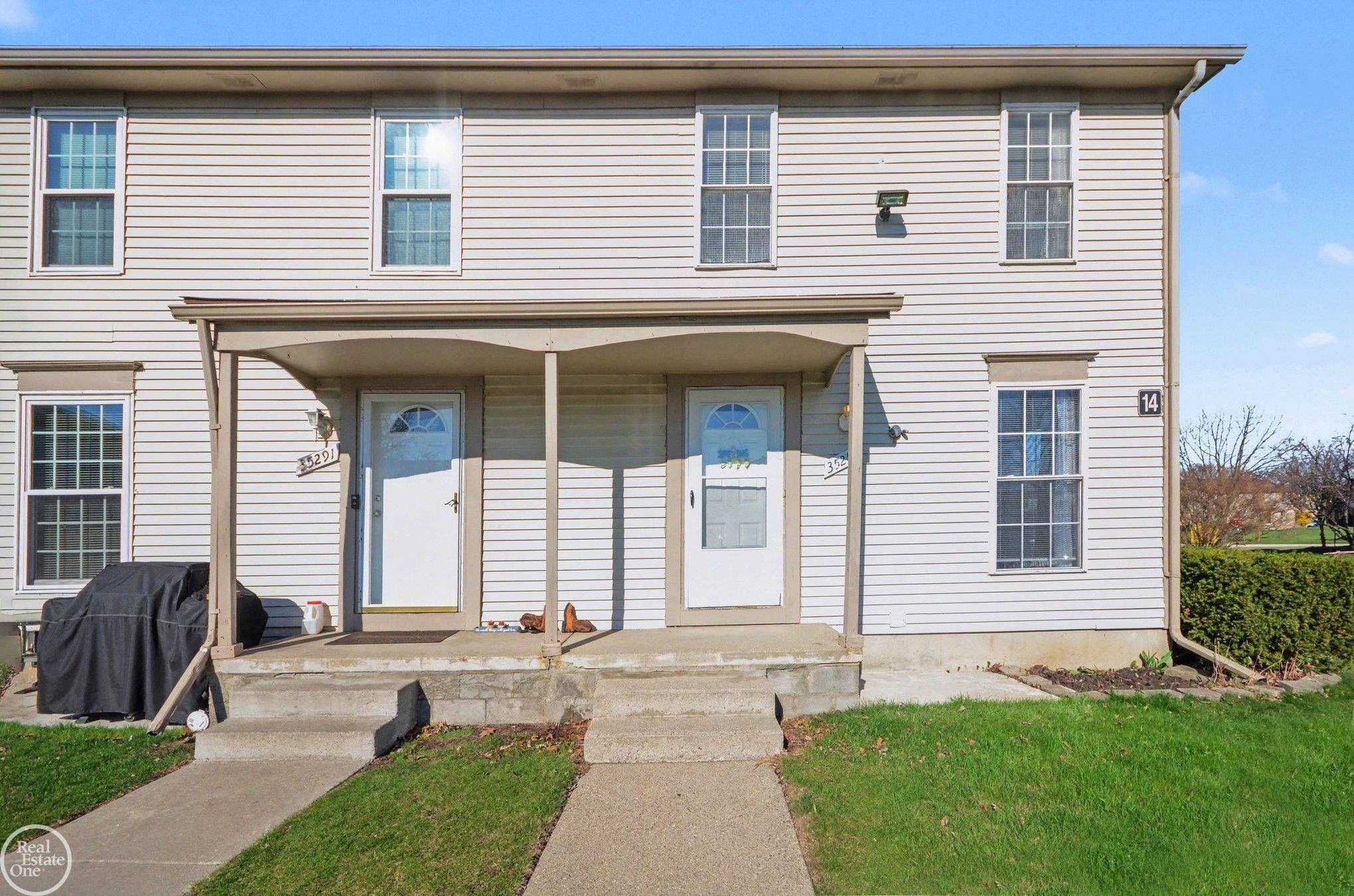 35293 TERRYBROOK DR, Sterling Heights, MI 48312