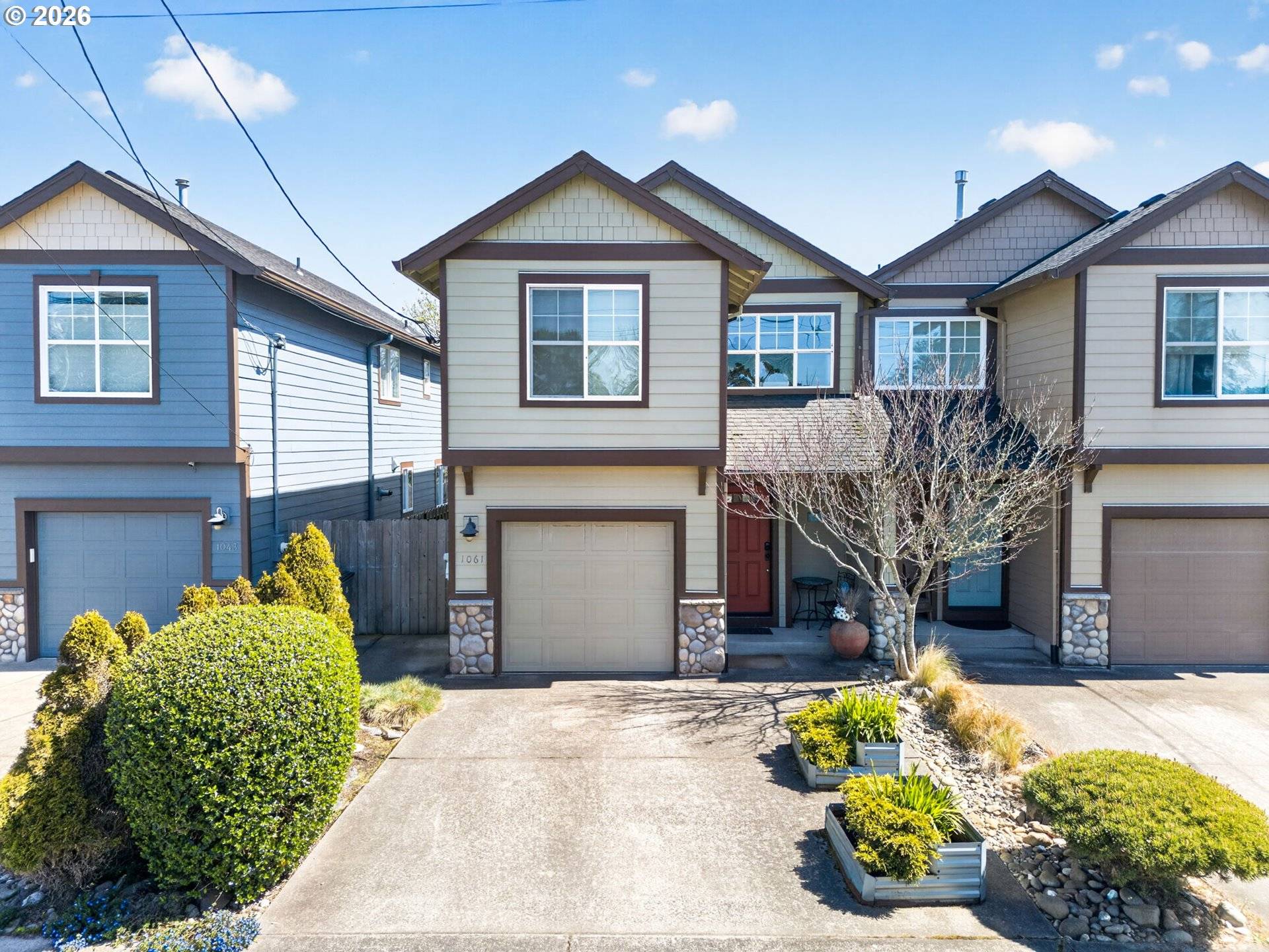 1061 S COLUMBIA ST, Seaside, OR 97138