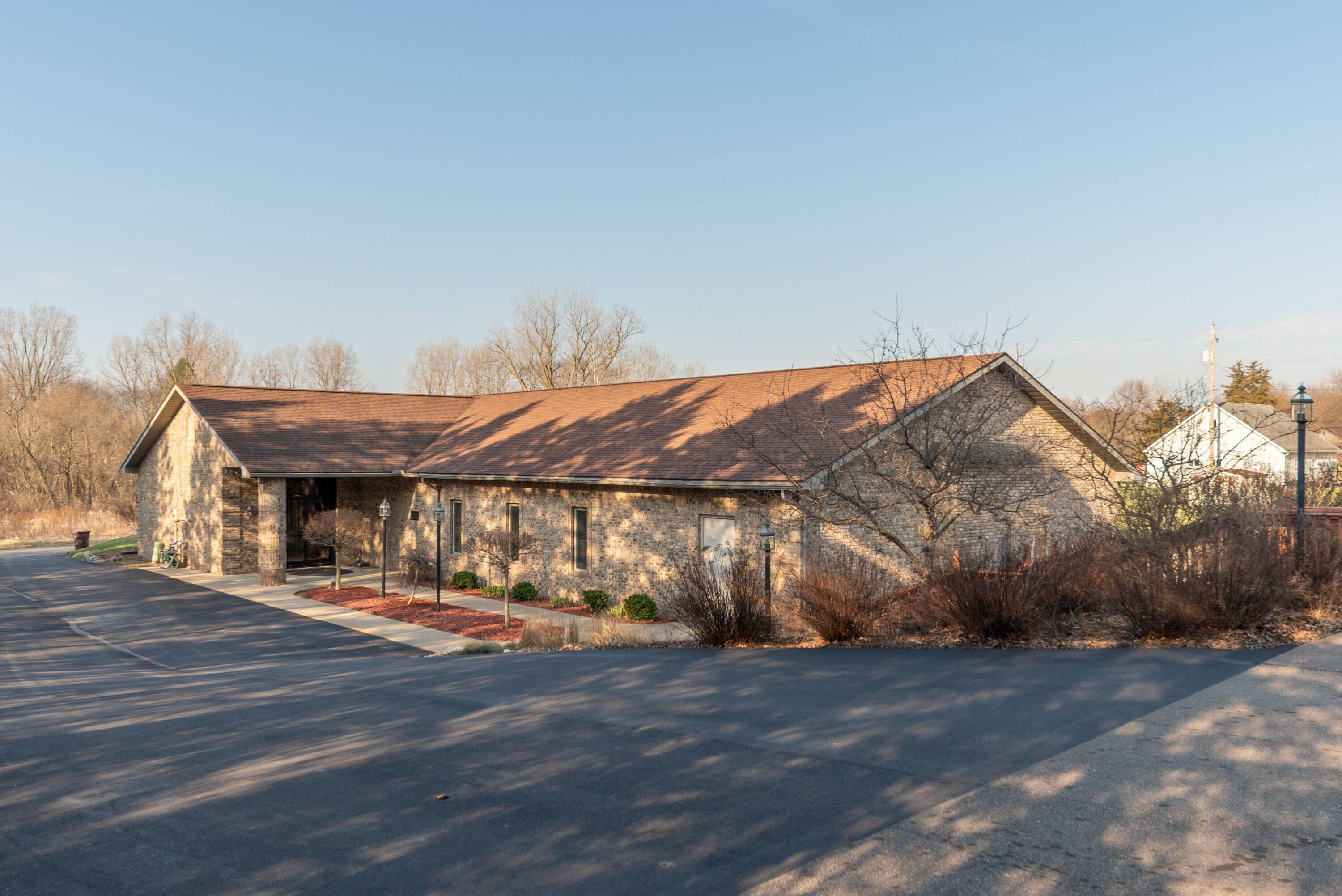 15800 Graves RD, Unadilla Twp, MI 48169