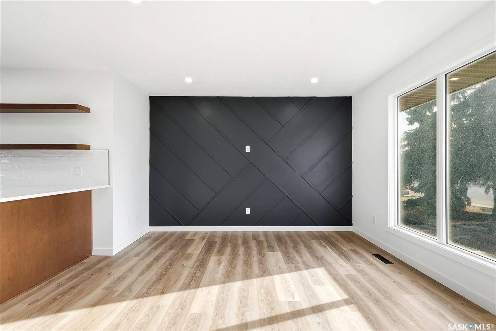 259 Broad STREET N, Regina, SK S4P 0J3