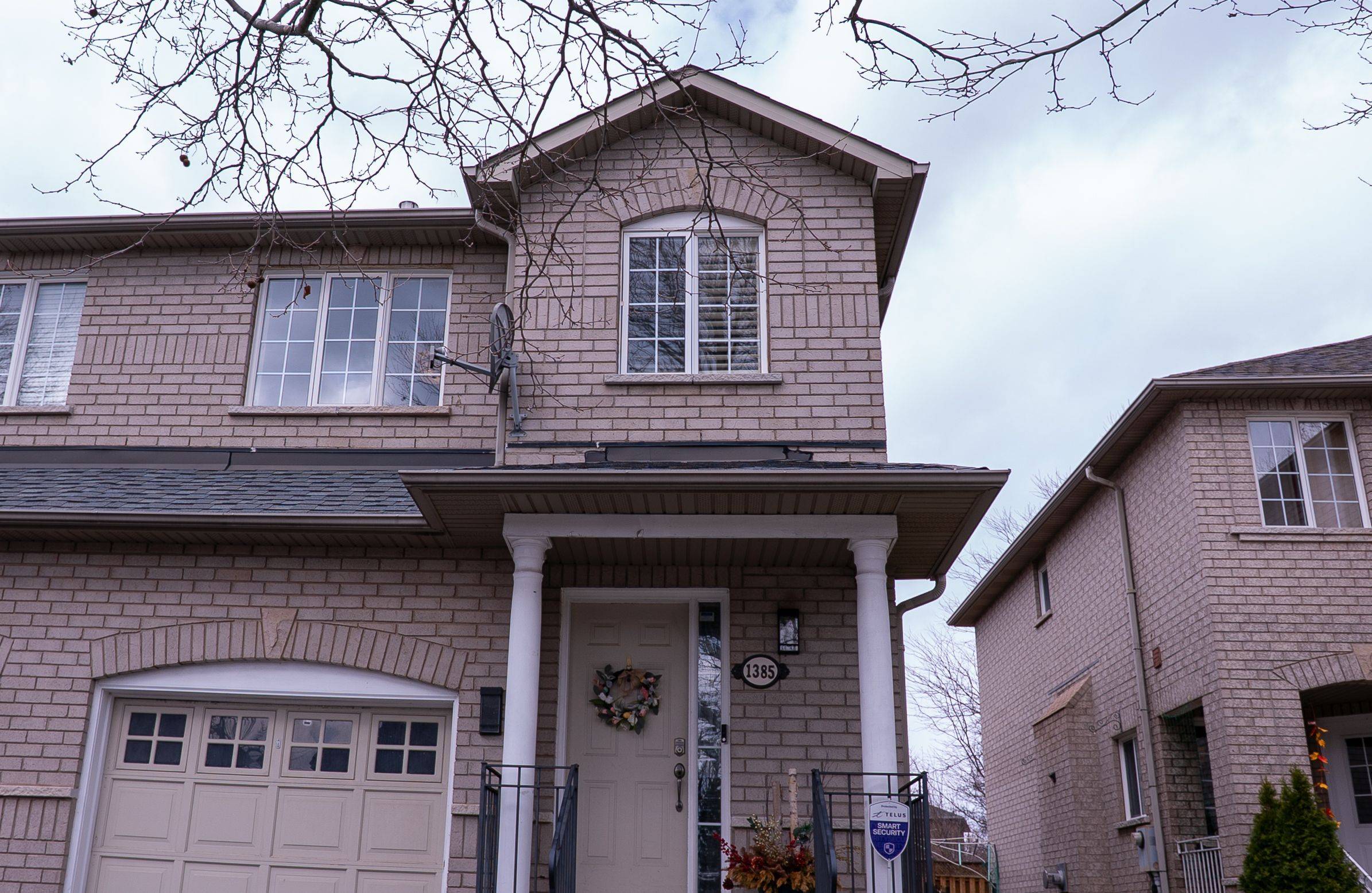 1385 Brookstar DR, Oakville, ON L6M 3W2