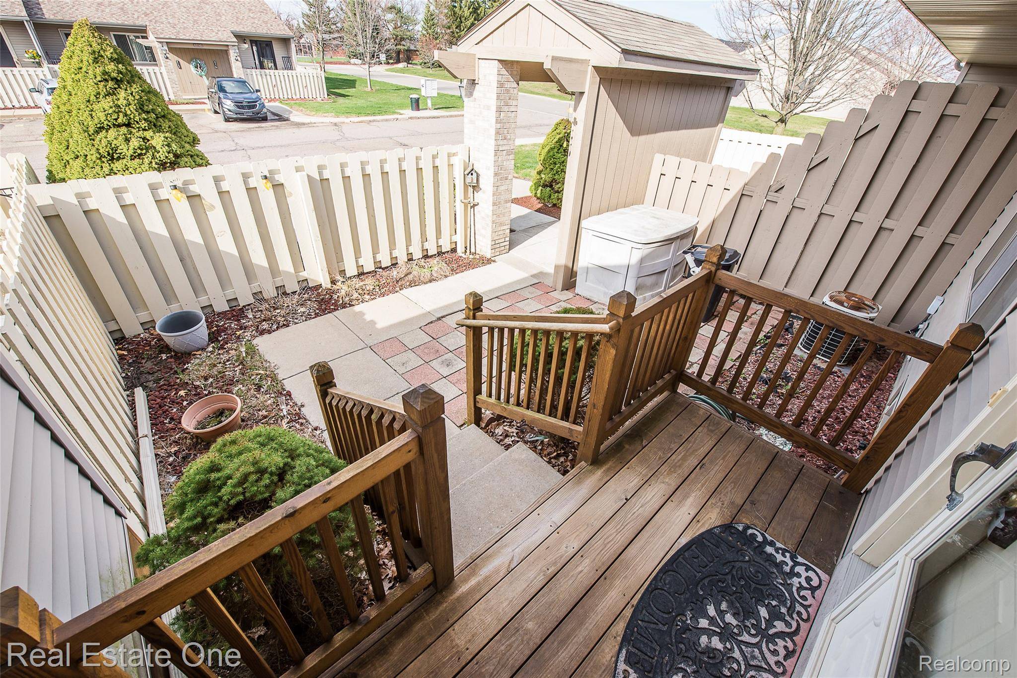 62360 Arlington CIR #2, South Lyon, MI 48178