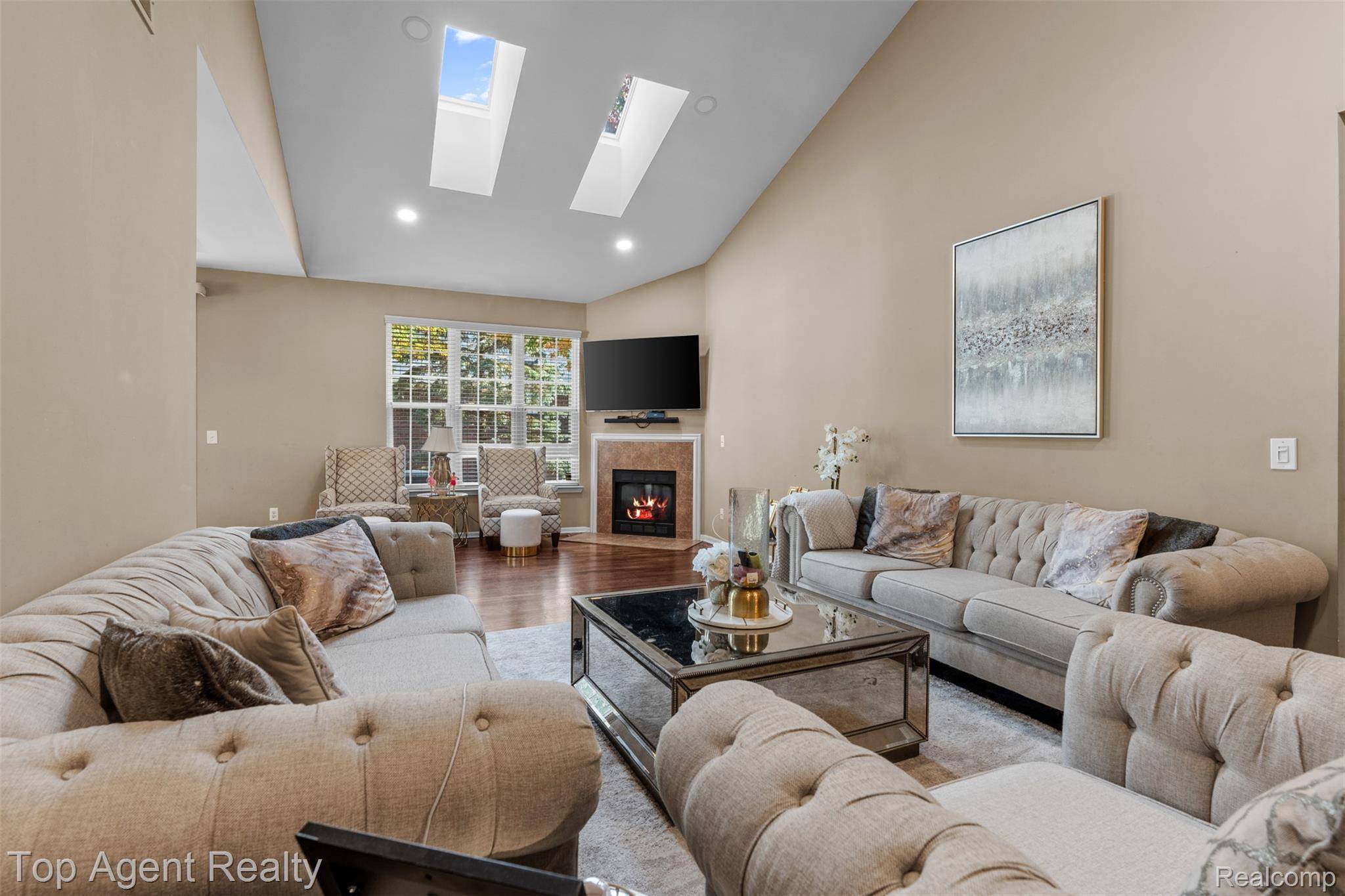 44258 Constellation DR, Sterling Heights, MI 48314